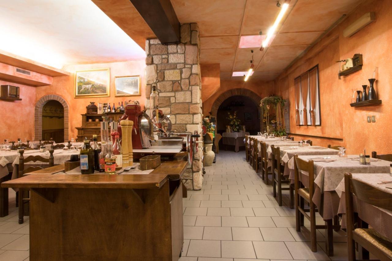 Albergo Ristorante Brera Inveruno Eksteriør billede